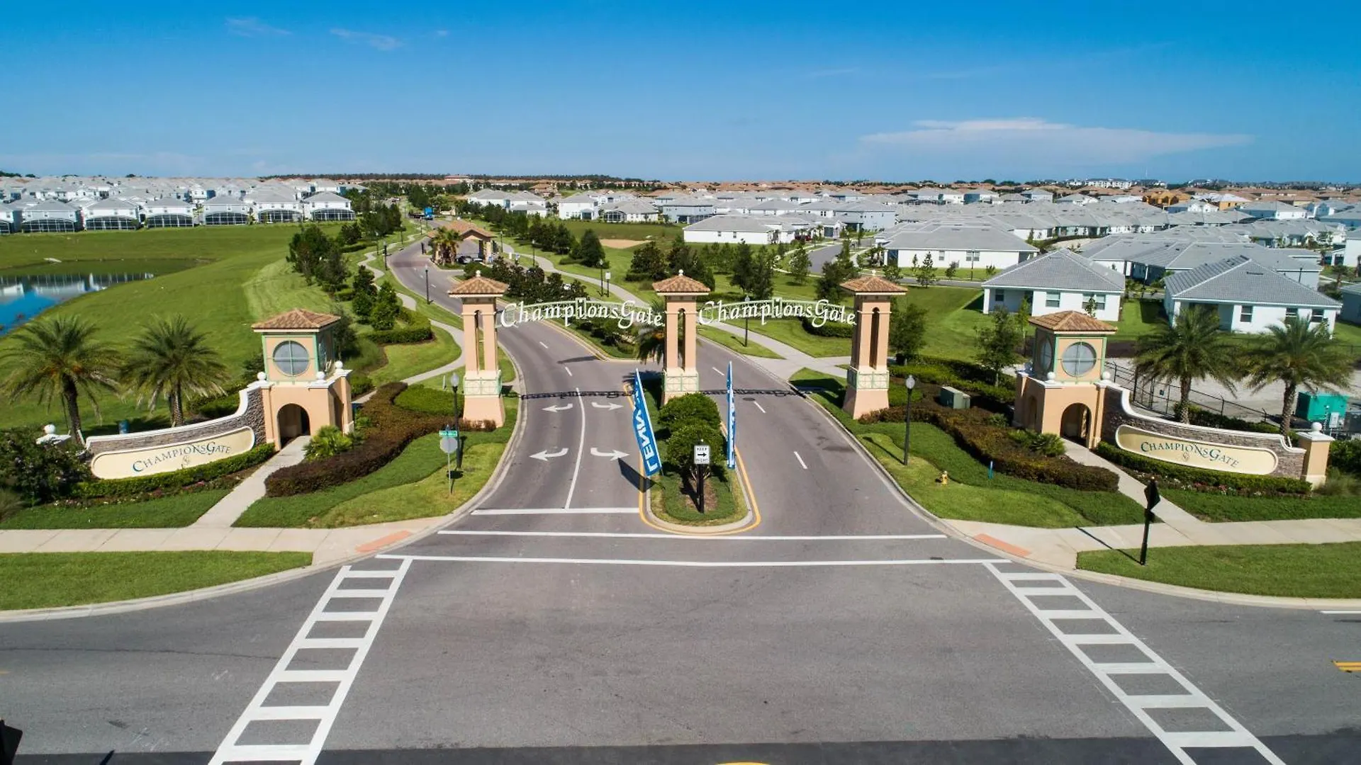 Luxe Champion'S Gate Home W/ Pool, Spa, Gameroom Davenport